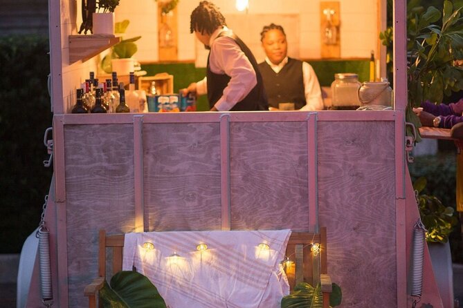 NEW! Authentic Bahamian Mixology Class on Paradise Island - Conch fritters and pretzel burgers add a full snack break