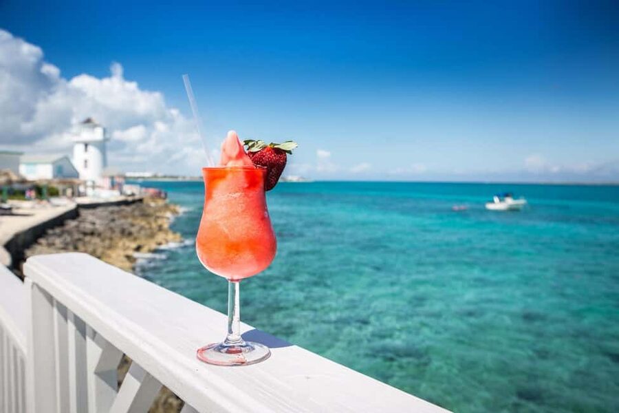 Pearl Island: Private Ocean View Cabana with Lunch - Who should book this Pearl Island cabana?