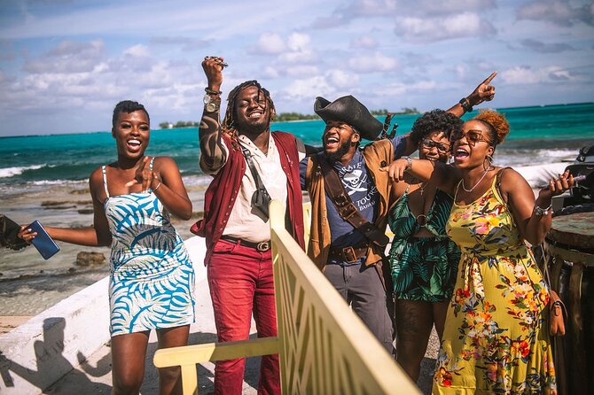 Pirate Jeep Sightseeing Adventure! - Rawson Square and downtown Nassau