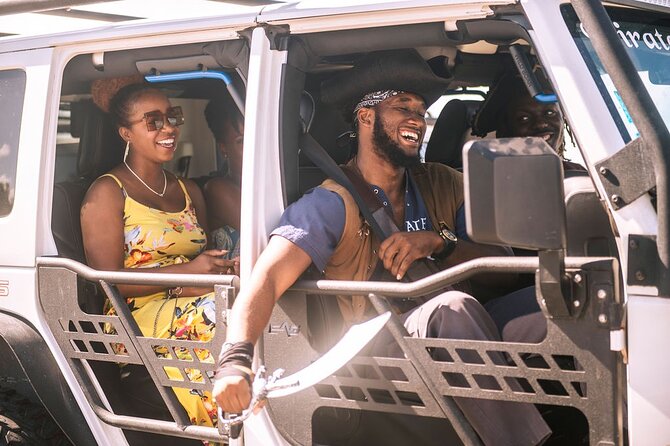Pirate Jeep Sightseeing Adventure! - The Caves of New Providence: a short stop with a different view