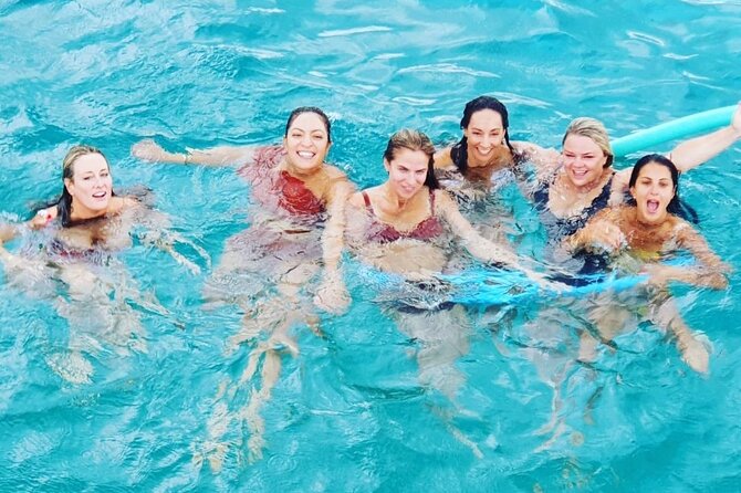 Powerboat and Snorkel Experience with Swimming Pigs and Turtles - Sandy Cay and the beach break