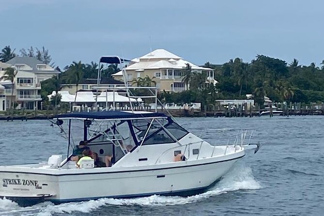 Private 38' Defender Sportfishing/Swim with Pigs in Nassau - Leaving From Paradise Island’s Margaritaville Marina