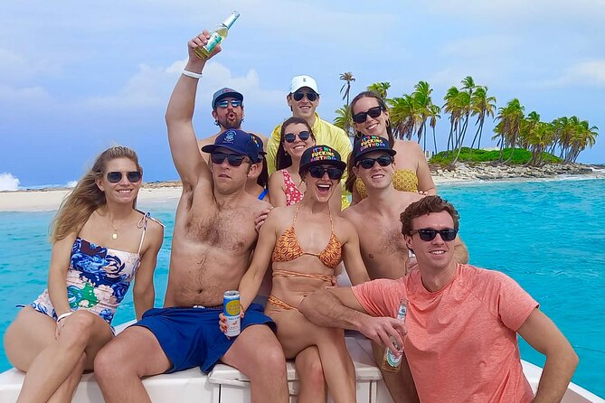 Private 4-Hour Rose Island charter Snorkeling Turtles & Beaching - Green Cay and the wild turtles