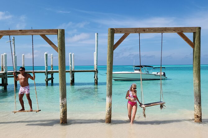Private 4-Hour Rose Island charter Snorkeling Turtles & Beaching - The optional swimming pigs add-on