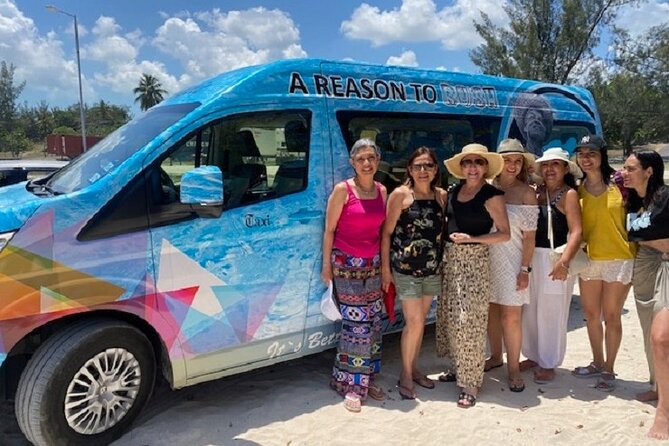 Private Airport/Hotels Transfers Nassau Bahamas - Meeting your driver outside the airport