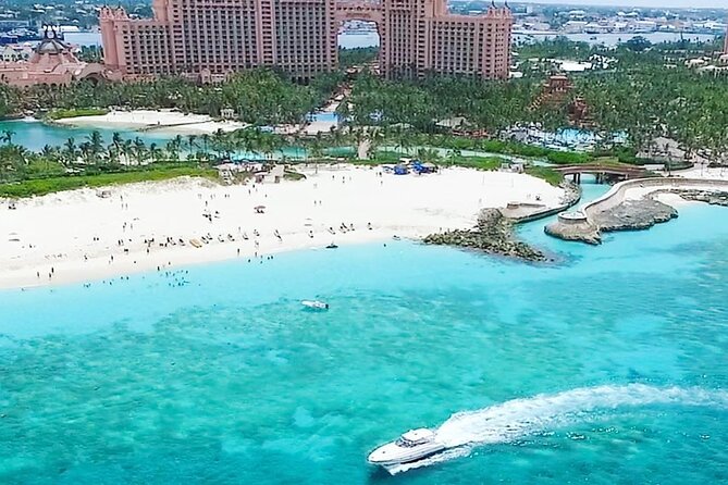 Private Beach Day / 50ft Sun Seeker or 33ft Boat / 1-10 Guests - Arthur, Arnaldo, and a crew built for flexibility
