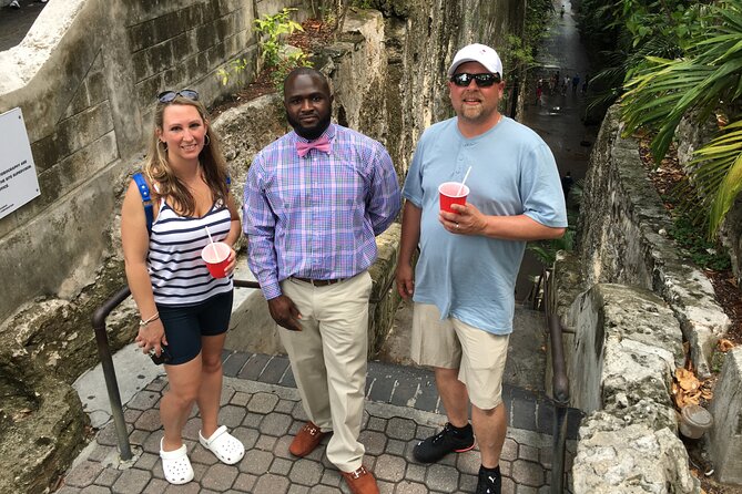 Private Beach Day/Guided TourThrough New Providence Island - Walking the 66 Steps at Queen’s Staircase