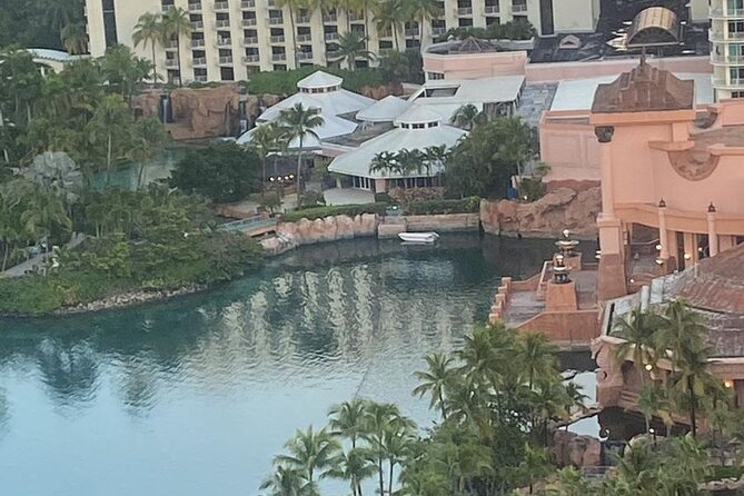 Private Guided Tour Around Nassau, The Bahamas - Guide quality and the value of a private vehicle