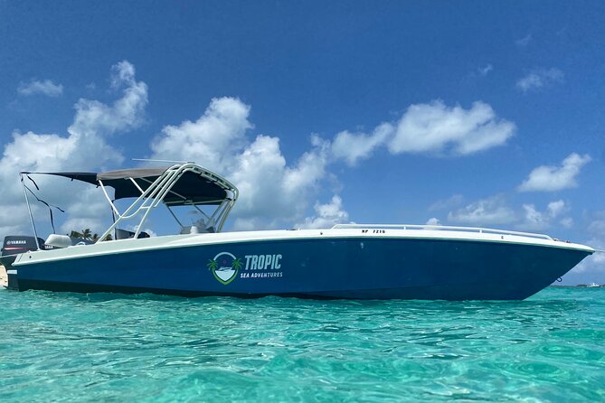 Private Rose Island Half Day Tour with Swimming Pigs and Turtles - Atholl Island combines a reef and the swimming pigs