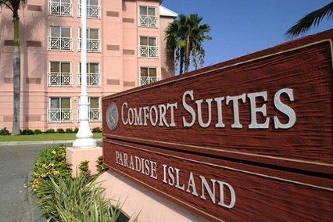 Private Roundtrip Minivan Airport Transfer to Paradise Island - Reliability: the point that needs the most care