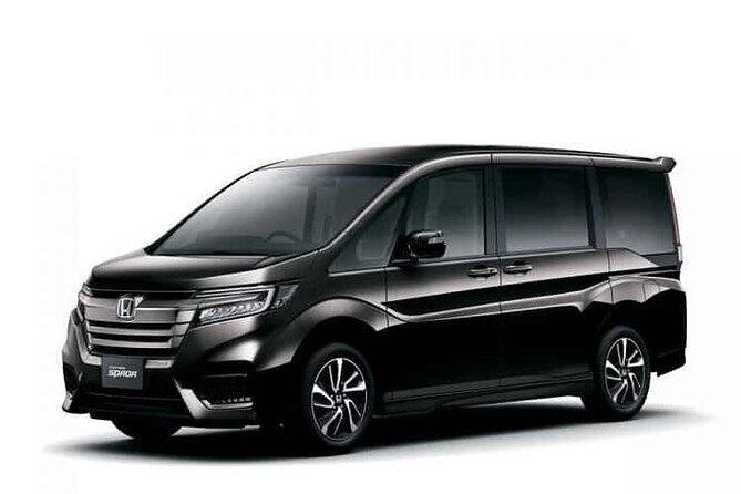Private Roundtrip Sedan Airport Transfer to Paradise Island - What the chauffeur adds during the drive