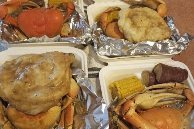 Private Sightseeing in Fort Montagu with Crab and Seafood meal - Anita as guide and host