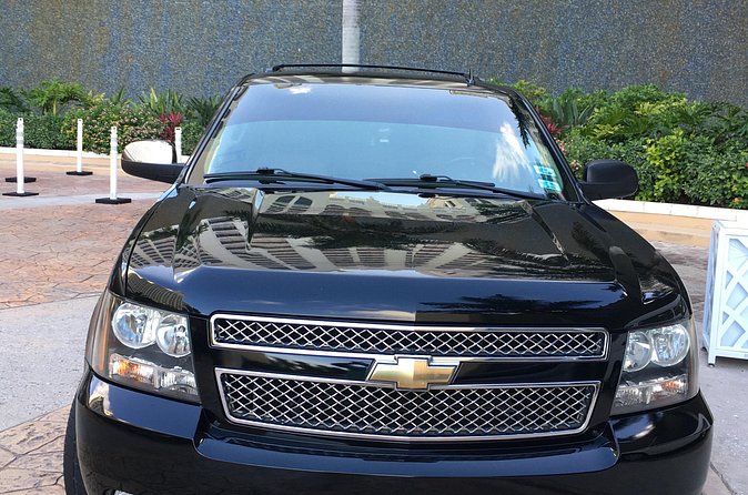 Private SUV One way Airport Transfer/Grocery & Liquor stop included - Booking details that matter before you pay