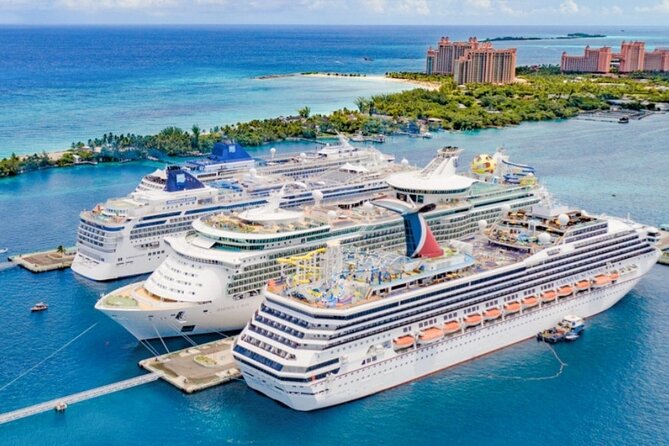 Private Transport to Airport, Hotel, Port in Nassau Bahamas - Clean vehicles and comfort for three