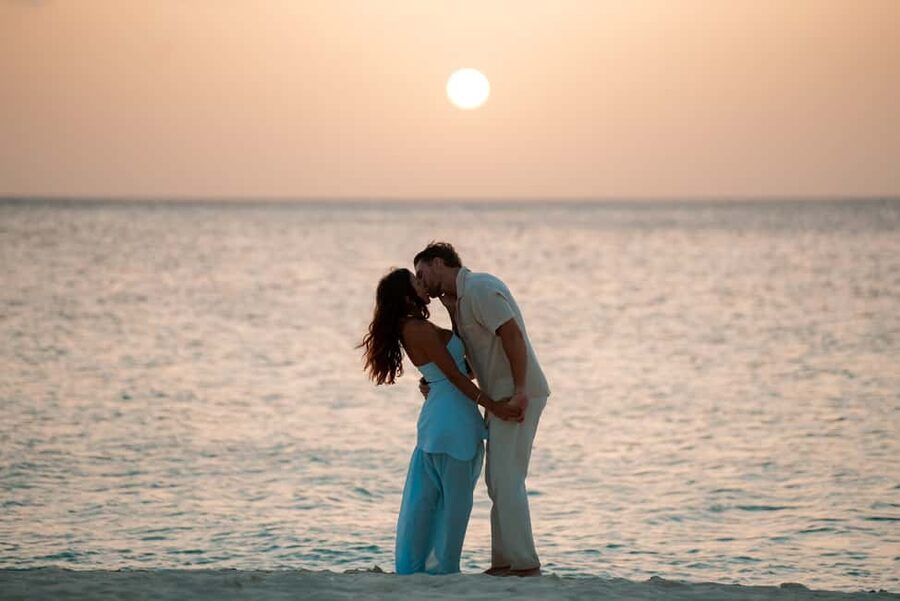Private Vacation Photoshoot with Photographer in Nassau - Meeting the photographer in New Providence