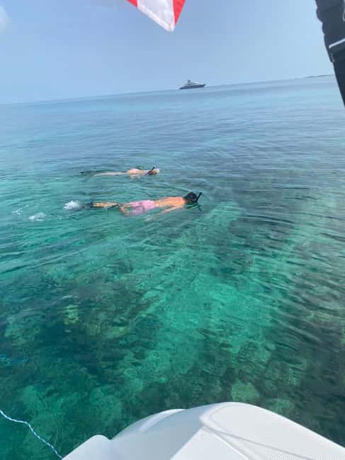 Rose Island: Pig Beach, Snorkeling, Sea Turtles, Beach - Leaving Montague Dock for Rose Island