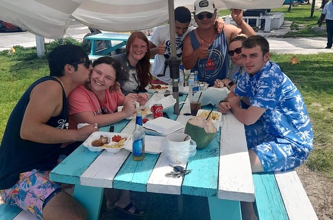 Round Island Bus Tour in Nassau - Rum factory and rum cake factory stops