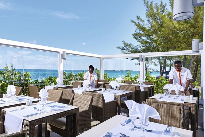 Round trip Airport (LPIA) to Atlantis, Comfort Suites, Warrick, Harbourside, RIU - The Ride to Atlantis, Comfort Suites, Warwick, or RIU