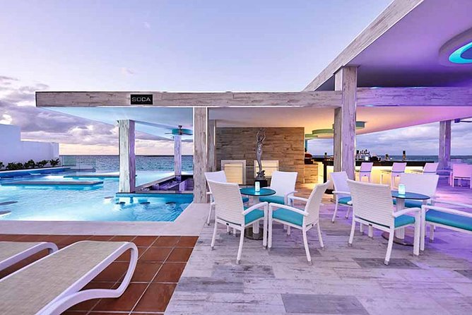 Round trip Airport (LPIA) to Atlantis, Comfort Suites, Warrick, Harbourside, RIU - Handling Delays, Bags, and Extra Stops