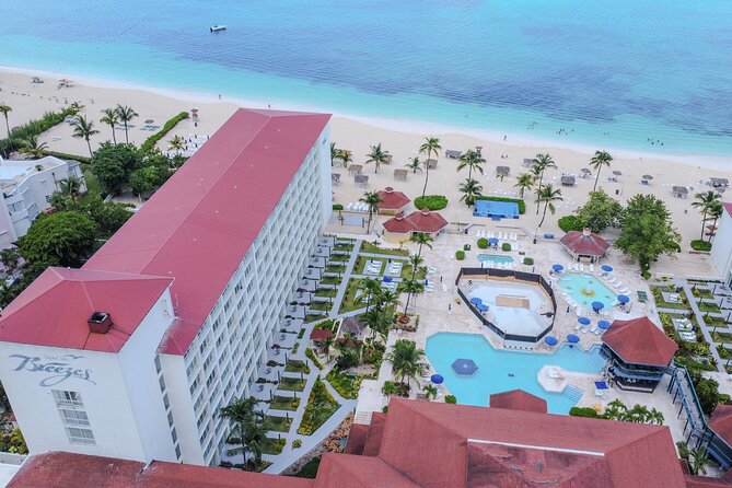 Round Trip Transportation to Cable Beach/Bahamar Resort/Breezes - A straightforward ride to Cable Beach