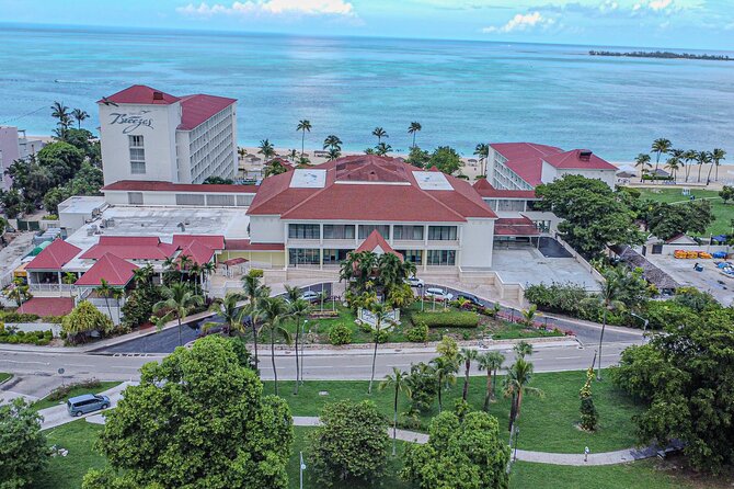 Round Trip Transportation to Cable Beach/Bahamar Resort/Breezes - Flexible timing can save a port day