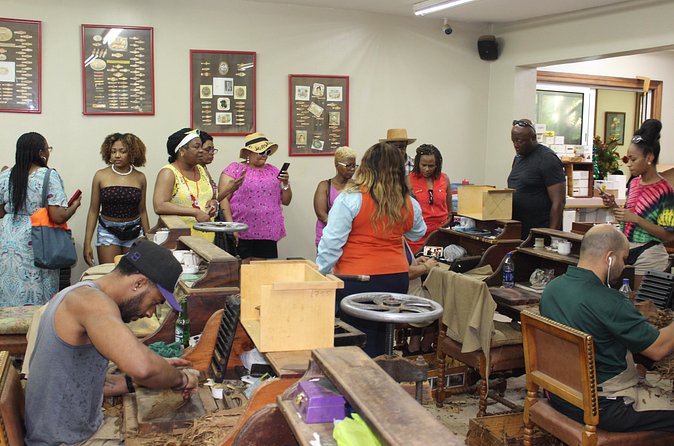 Rums and Reggae Tour (Shore Excursion) - Cable Beach and Bob Marley’s former home