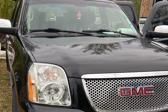 Shared Round Trip Limousine Transfer - Beaches, casinos, and the limits of the stop
