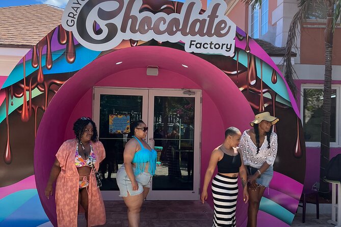 Sightseeing and Historical Adventure through Nassau - A Sweet Stop at the Bahamas Rum Cake Factory