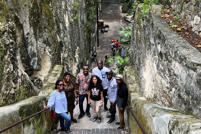 Sightseeing and Historical Adventure through Nassau - Fort Fincastle and the 1793 Story