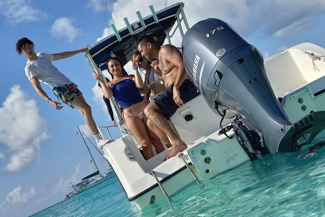 Snorkeling, Swim with Turtles & Beach Day - Swimming With Turtles Near Nassau