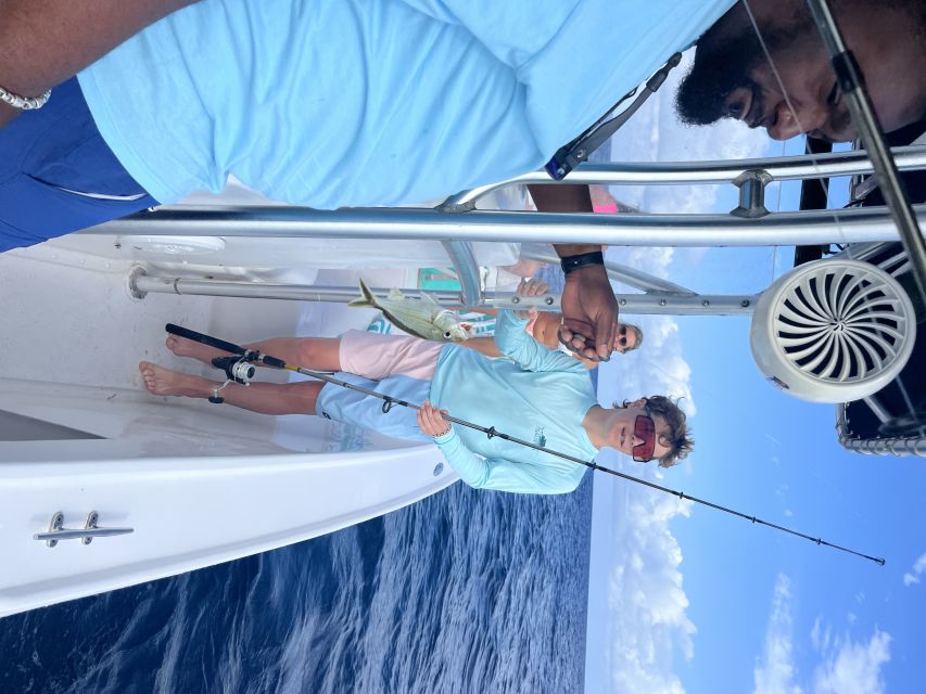Swimming with the pigs, turtles and reef snorkeling!!! - Meeting the Turtles at Green Cay