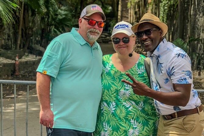 Top Tier Island Historical and Landmark Nassau Bahamas Tour - Atlantis Paradise Island: spectacle with a tradeoff